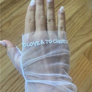 Embroidered Bridal Gloves